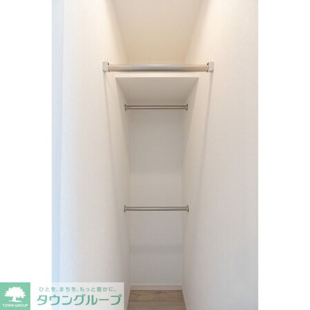 コンフォリア・リヴ新中野SOUTHの物件内観写真